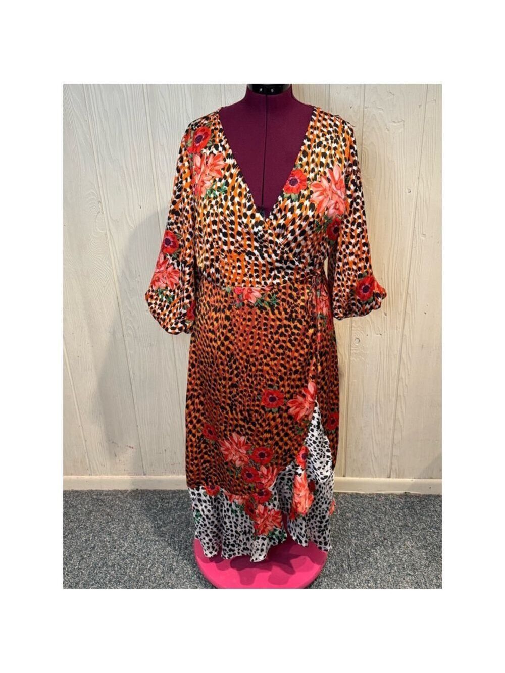 Liquorish Women's Wrap Dress Size 14 Orange Black Floral